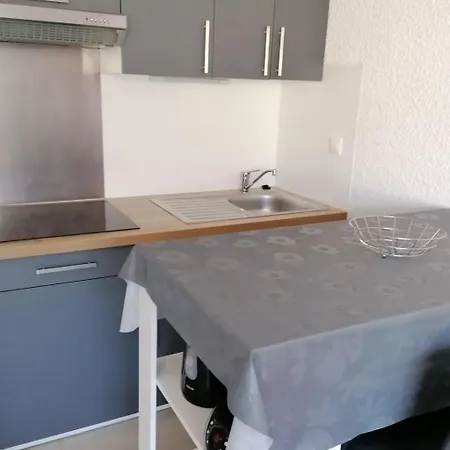 Semaphore-2 By Interhome *