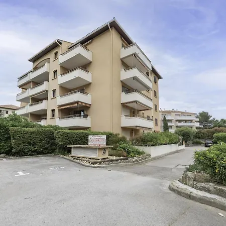 Semaphore-2 By Interhome Appartement