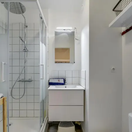 Semaphore-2 By Interhome