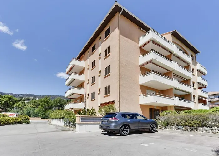 Daire Semaphore-2 By Interhome Cavalaire-sur-Mer