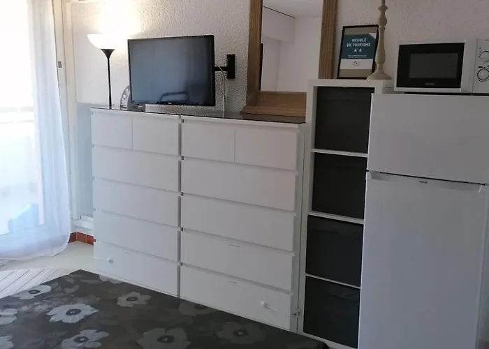 Semaphore-2 By Interhome Daire